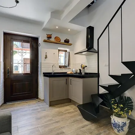 Unique Andalusian Townhouse Next To Feriehus