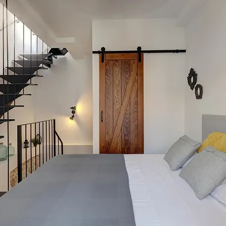 Feriehus Unique Andalusian Townhouse Next To